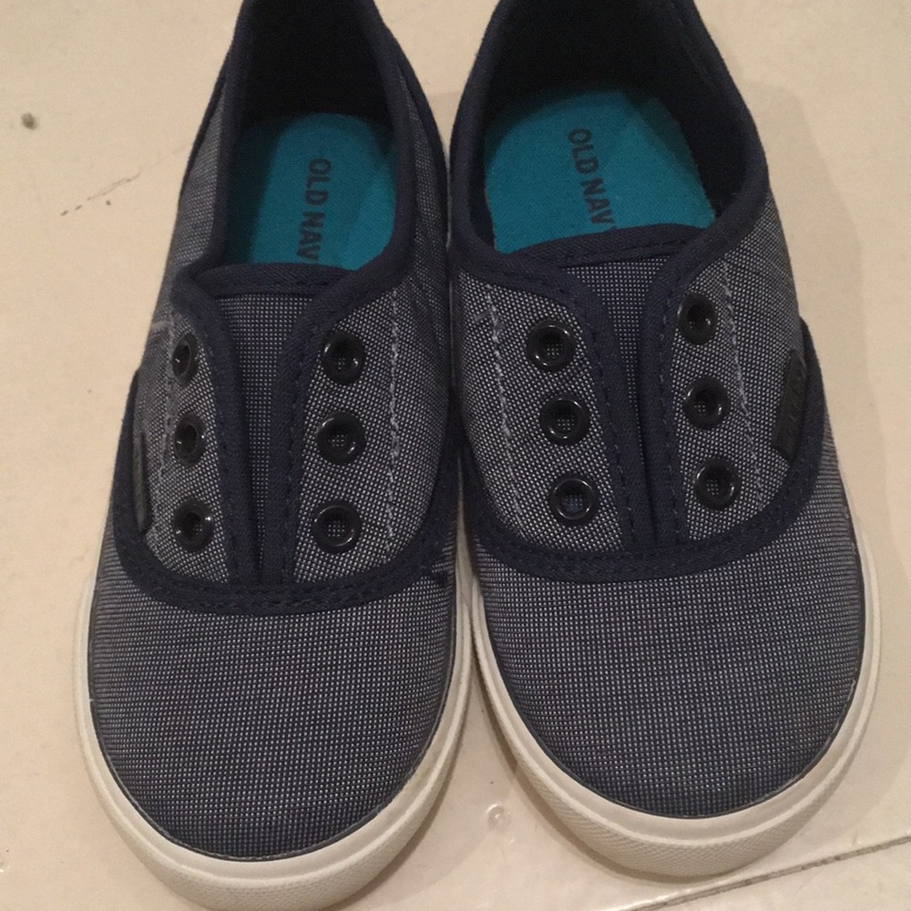 NWOT old navy shoes